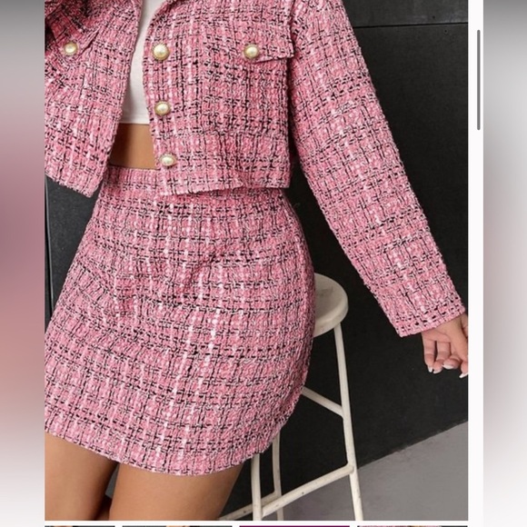 Chic Pink Plaid Tweed Jacket 200.00 ‼️FINAL SALE - Picture 4 of 8